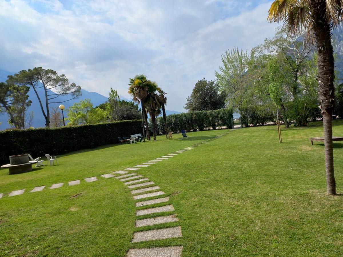 Riva Del Garda Apartamento Exterior foto